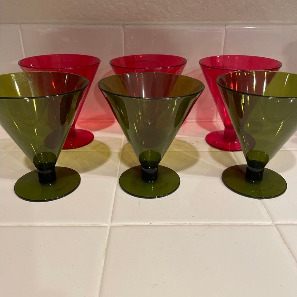Plastic Drinkware
